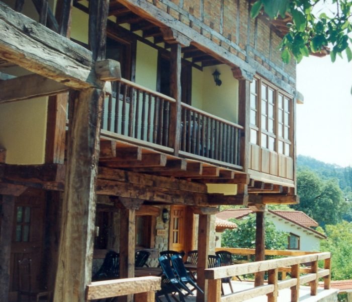 REHABILITACIÓN DE CASA EN ARGUÉBANES