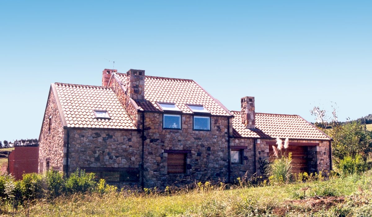 Vivienda en Oruña de Piélagos