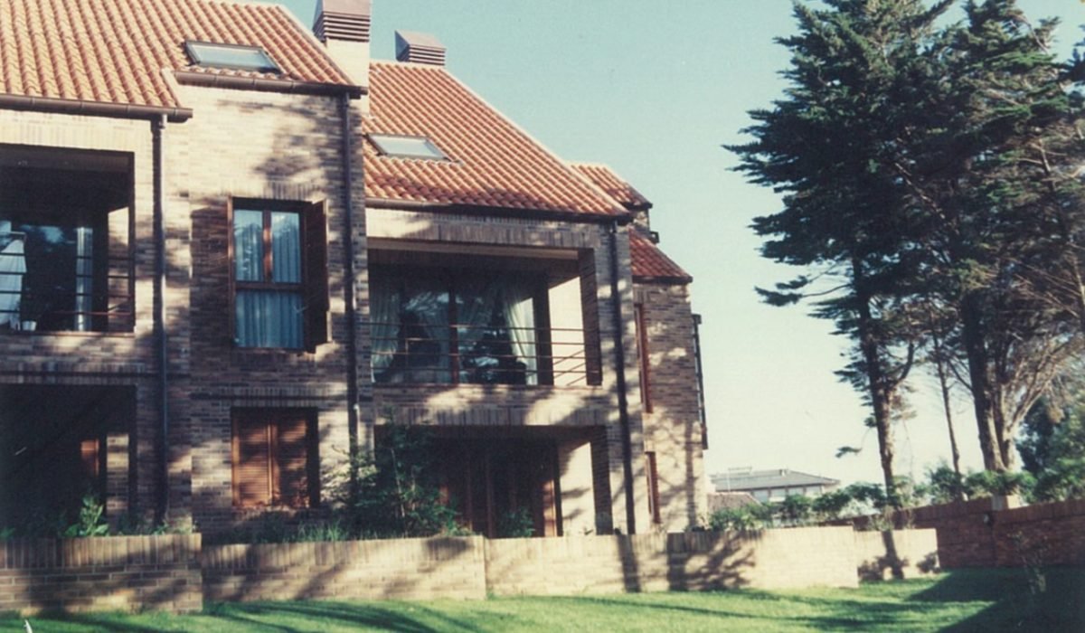 VEINTE APARTAMENTOS EN NOJA​